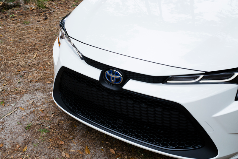 Illustration for article titled The 2020 Toyota Corolla Hybrid Has Killed the Prius and Stands Atop Its Grave